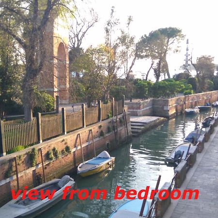 Susy Biennale Apartment - Canal View And Garden Βενετία Εξωτερικό φωτογραφία